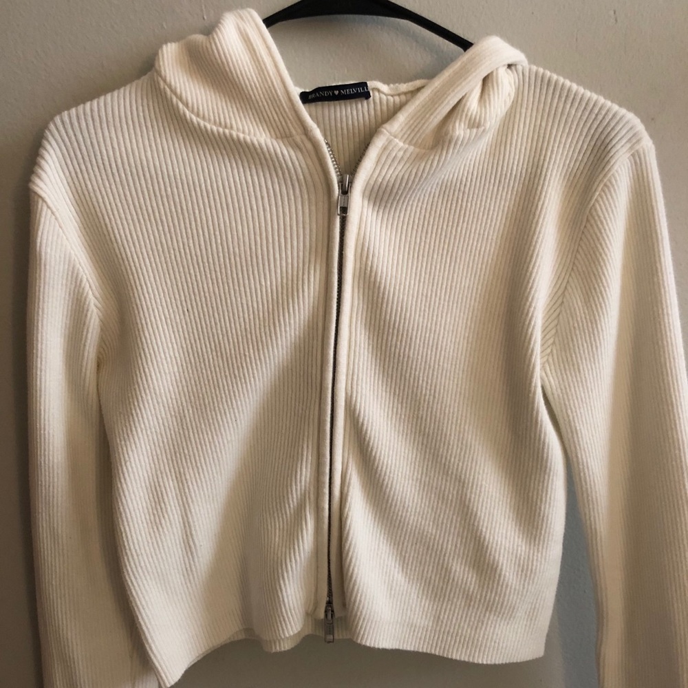 Brandy Melville white hoodie/sweater